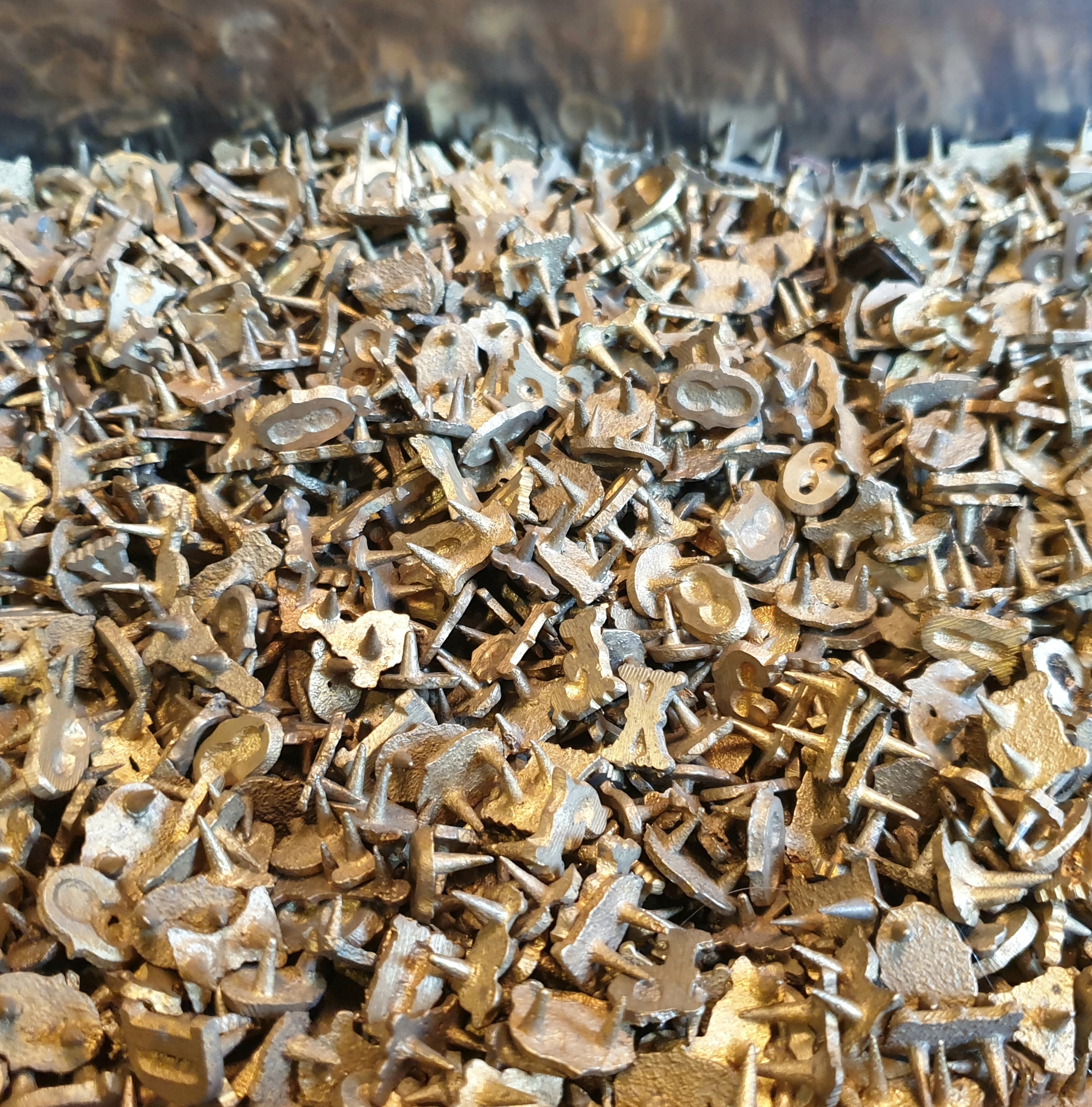 Gamla metallbokstäver