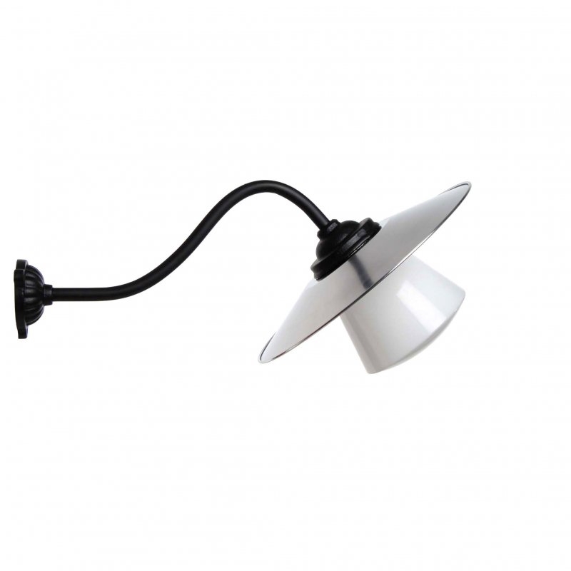 Outdoor lamp, station lamp