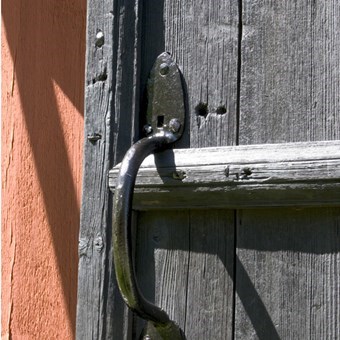 Roslagsmahogny, kimröskssvart - 2