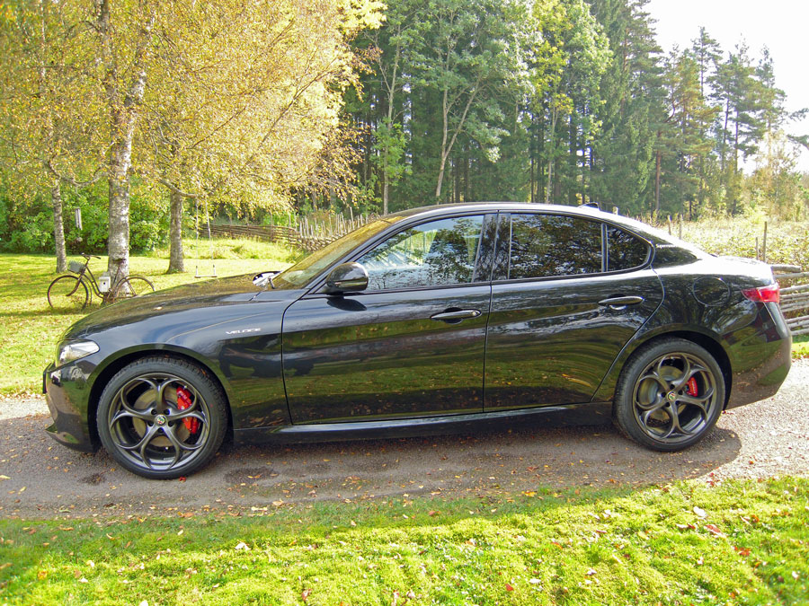 Alfa Romeo Giulia Veloce Q4 - 2017 - 3
