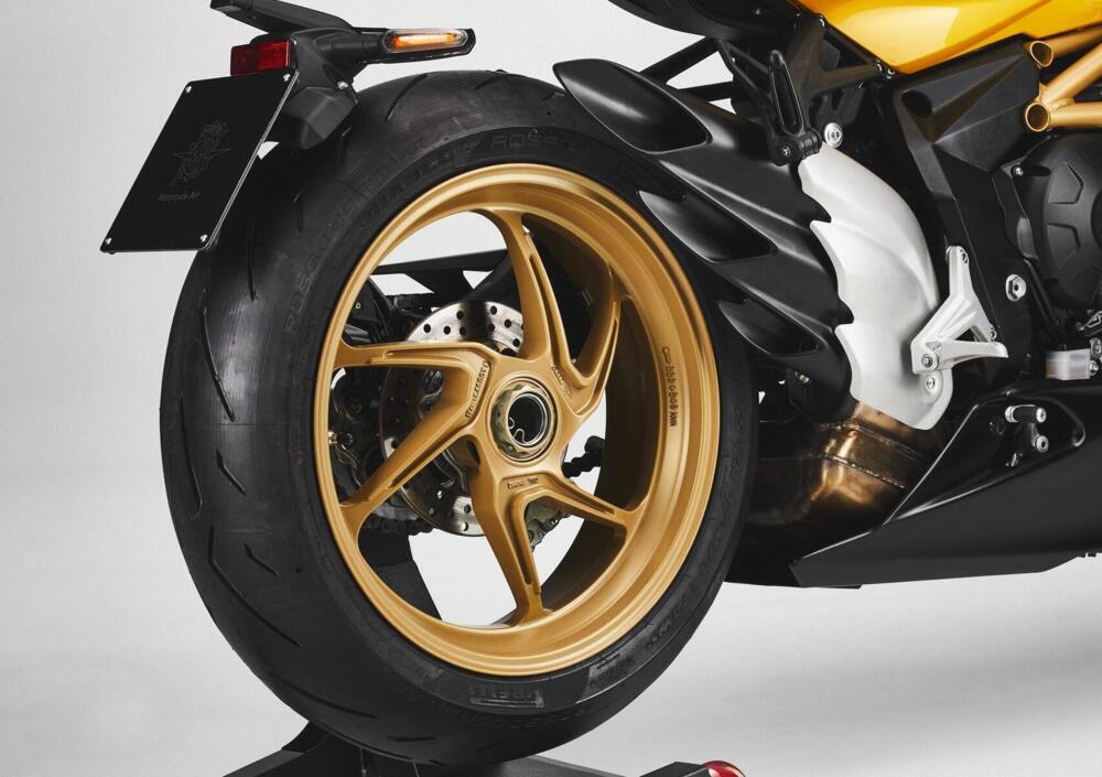 MV Agusta Superveloce - 2021 - 11