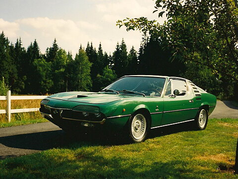 Alfa Romeo Montreal - 1975