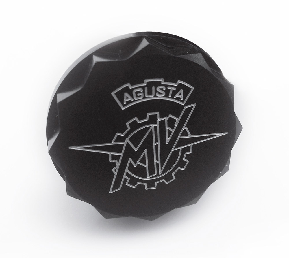 Oil engine cap