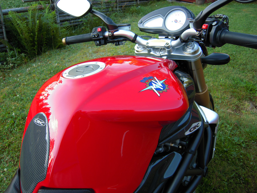 MV Agusta Brutale 750 Serie Oro - 2003 (klassiker) - 4