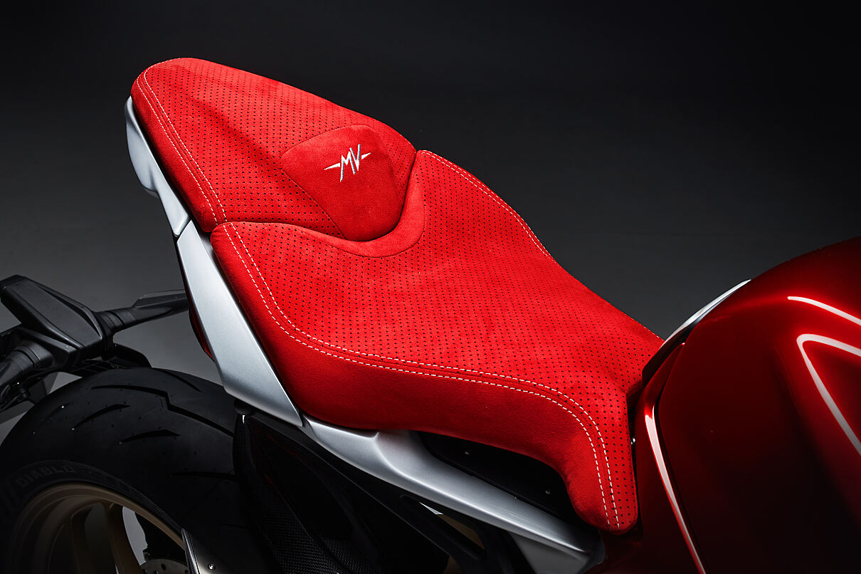 MV Agusta Brutale 950 Serie Oro - 2026 (order) - 6