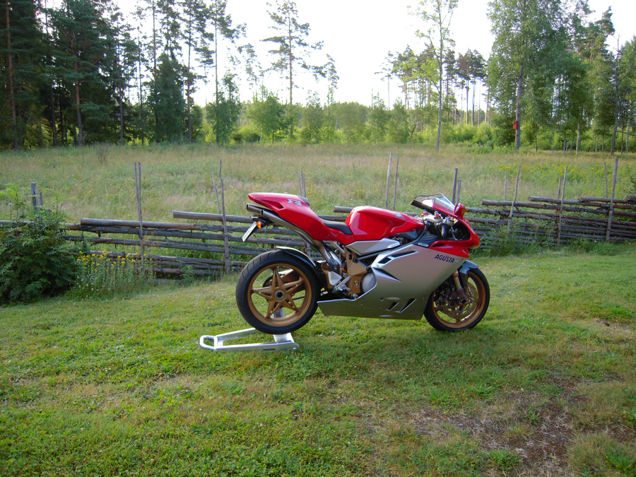 MV Agusta F4 750 Serie Oro - 1999 (klassiker) - 8