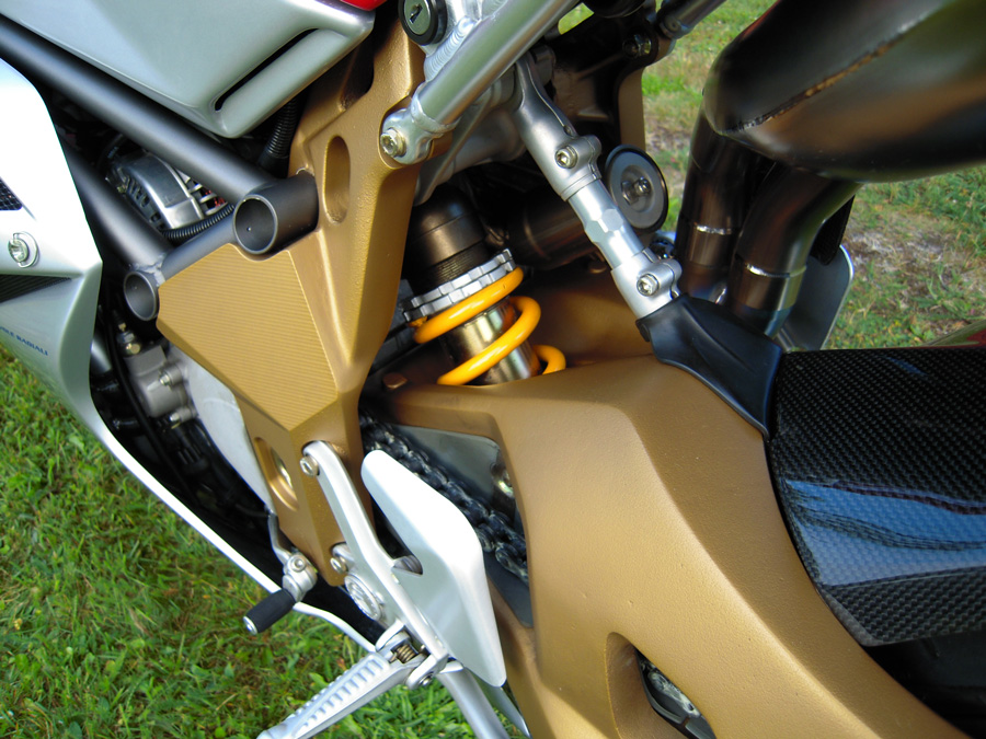 MV Agusta F4 750 Serie Oro - 1999 (klassiker) - 7
