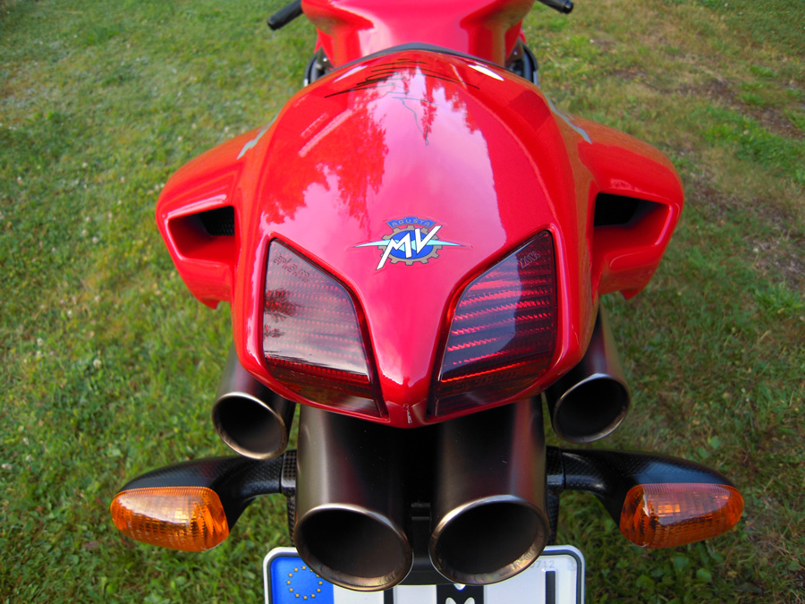 MV Agusta F4 750 Serie Oro - 1999 (klassiker) - 6
