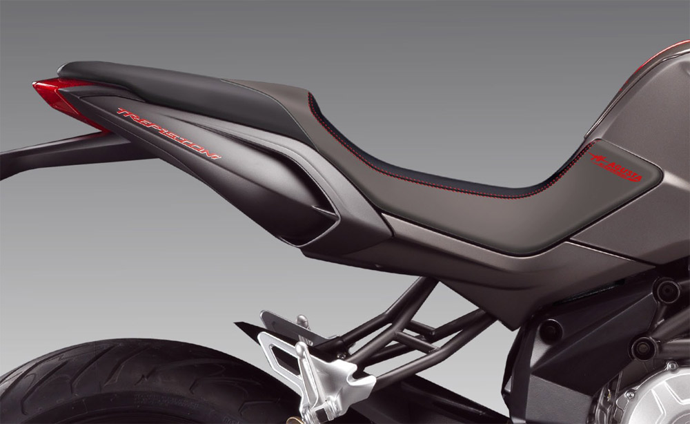 Rider/passenger seat black - 2