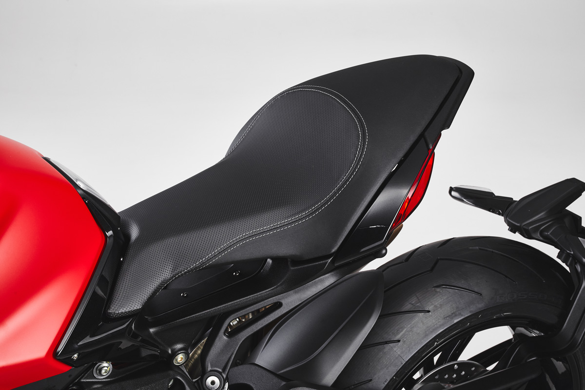 MV Agusta Dragster 800 Rosso - 2021 - 11