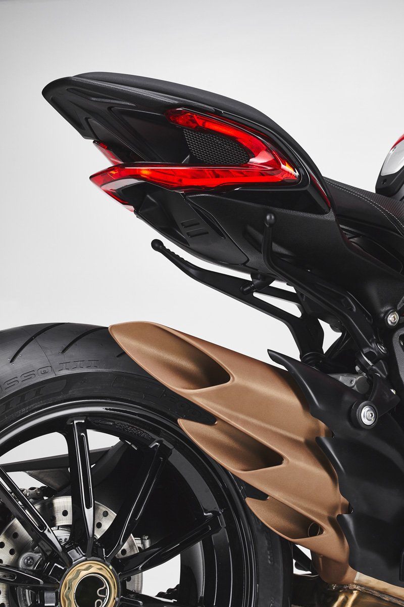 MV Agusta Dragster 800 Rosso - 2021 - 14