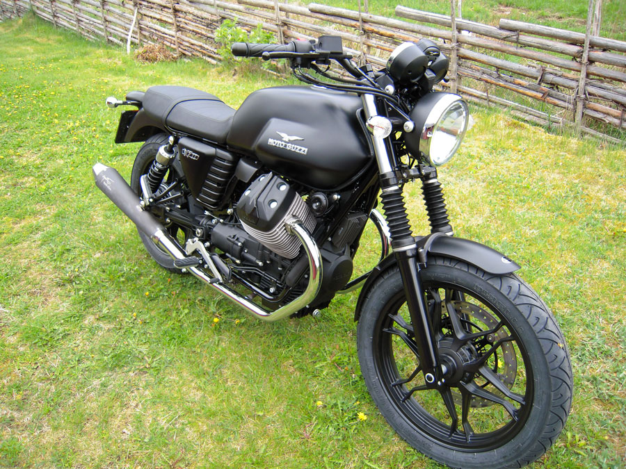 Moto Guzzi V7 II Stone ABS/MGTC - 2016 - 2