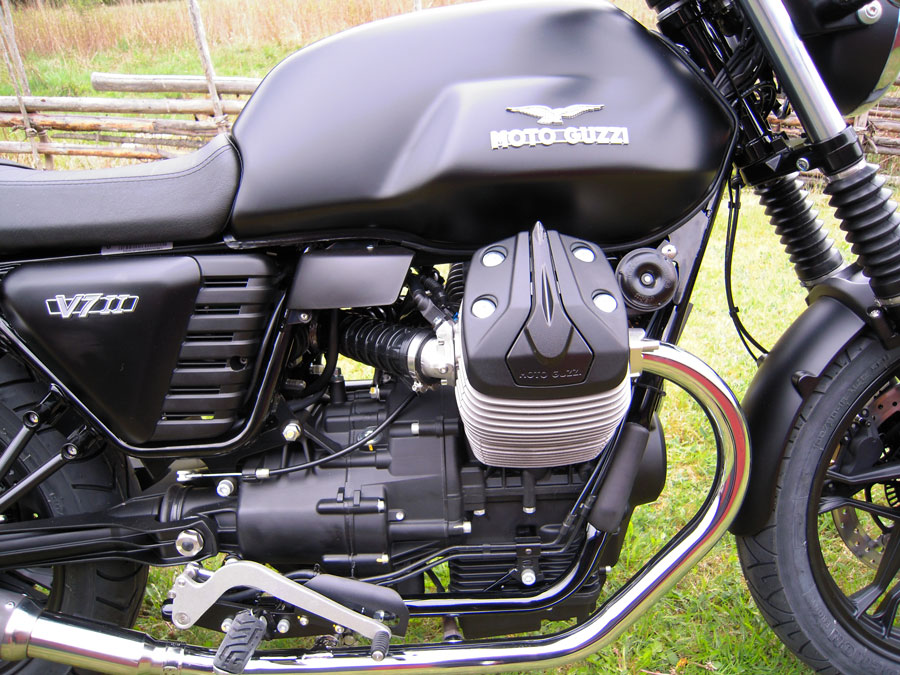 Moto Guzzi V7 II Stone ABS/MGTC - 2016 - 4