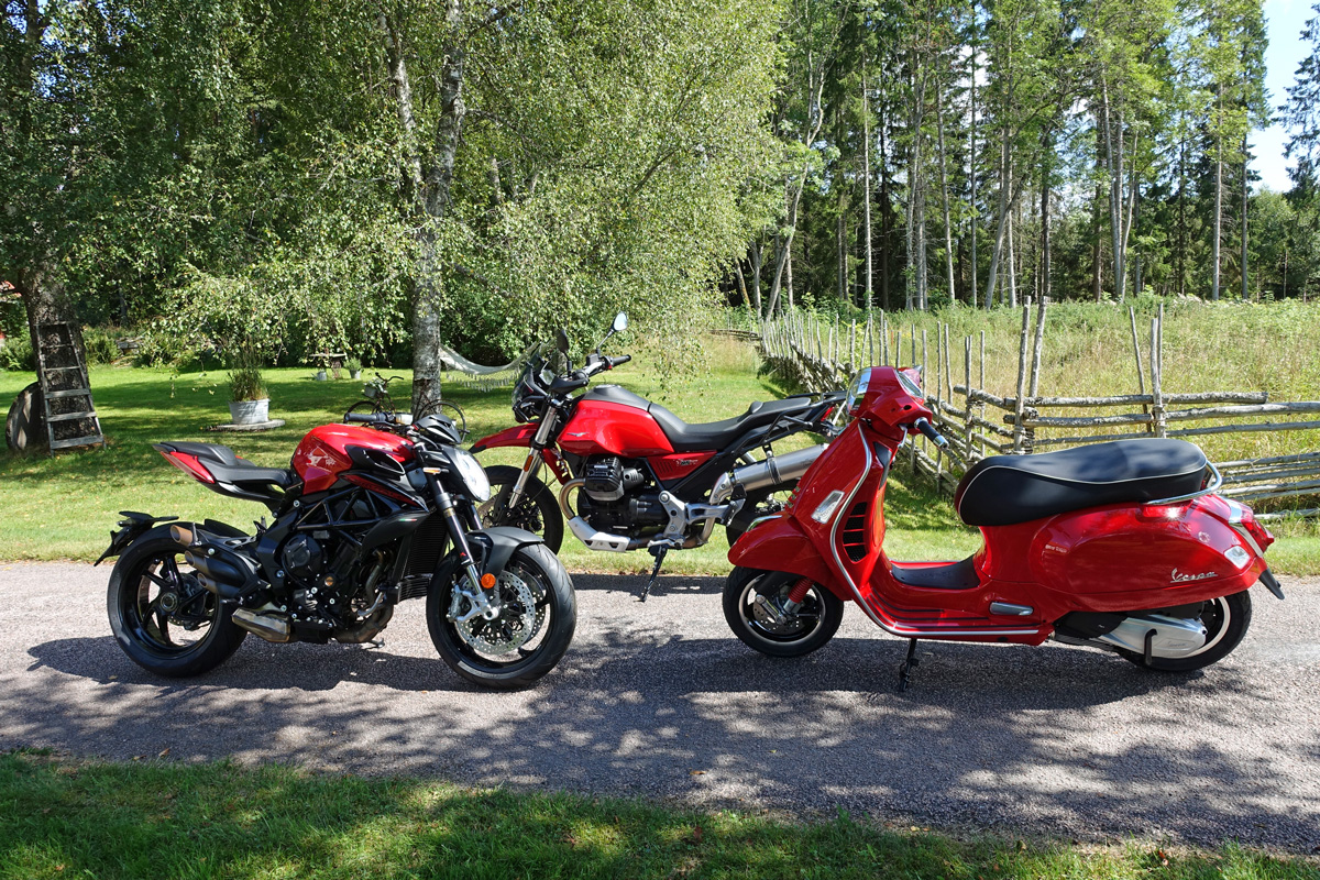 Oct 2023: SUPERDEALS Moto Guzzi and Vespa!