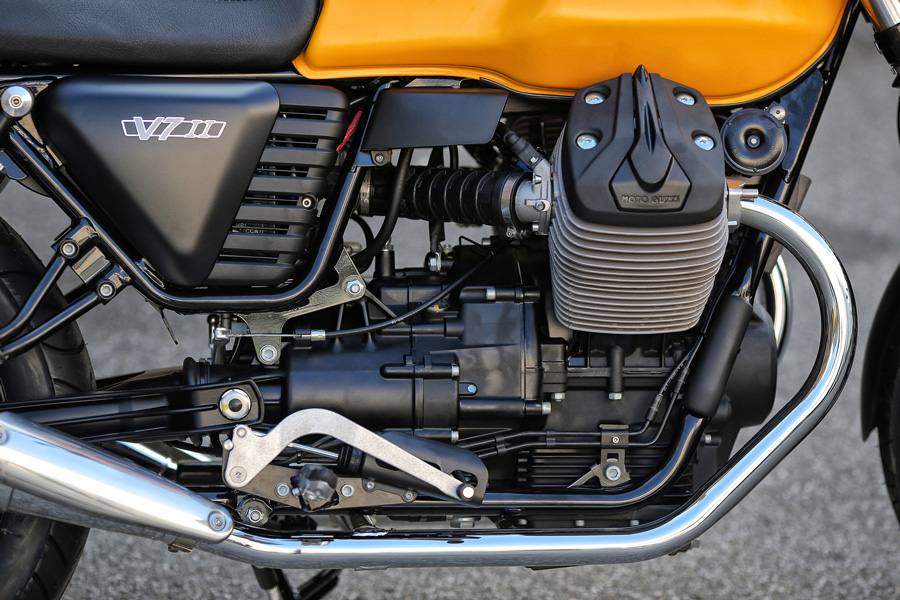 Moto Guzzi V7 II Stone - 2013 - 5