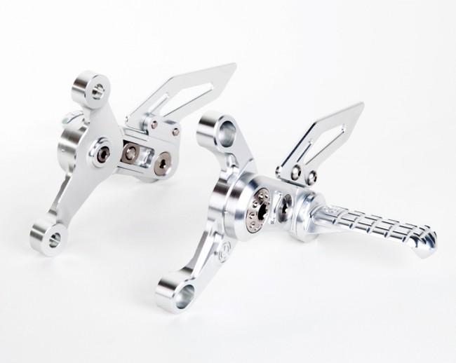 Adjustable footpegs kit MV Agusta MotoCorse