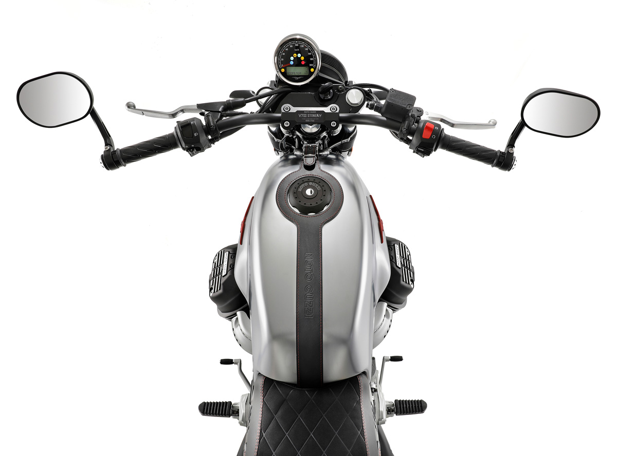 Moto Guzzi V7 III Stone S - 2020 - 6