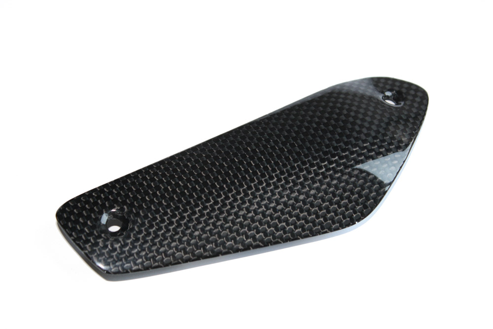 Lower exhaust guard 