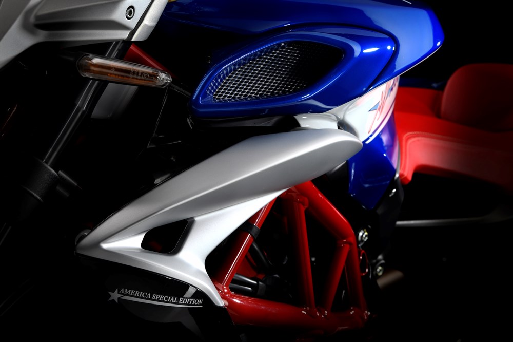 MV Agusta Brutale 800 RR America - 2018 - 12