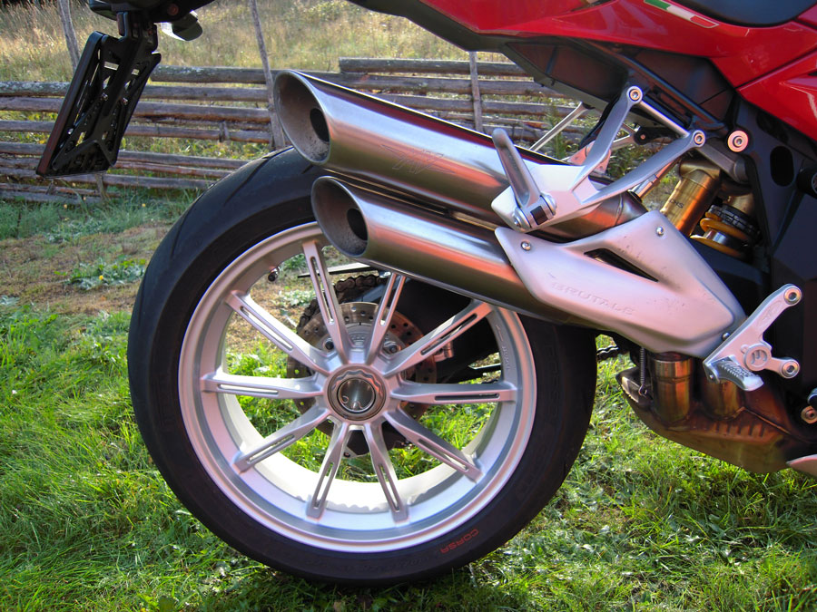 MV Agusta Brutale 1090 RR - 2014 (såld) - 4