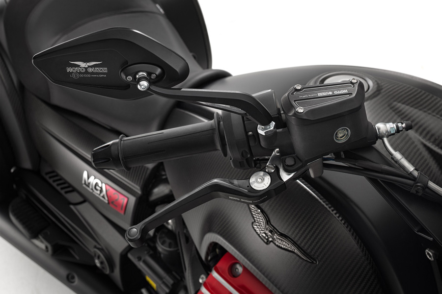 Moto Guzzi MGX-21 Carbon - 2019 - 8