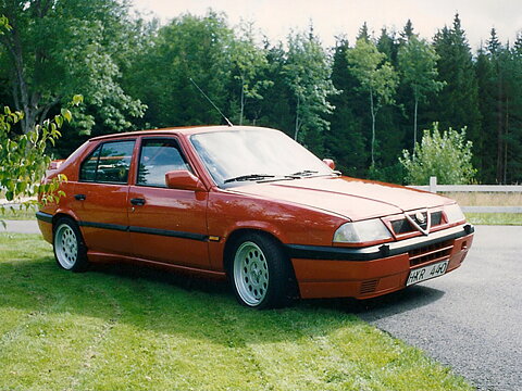 Alfa Romeo 33 QV - 1990