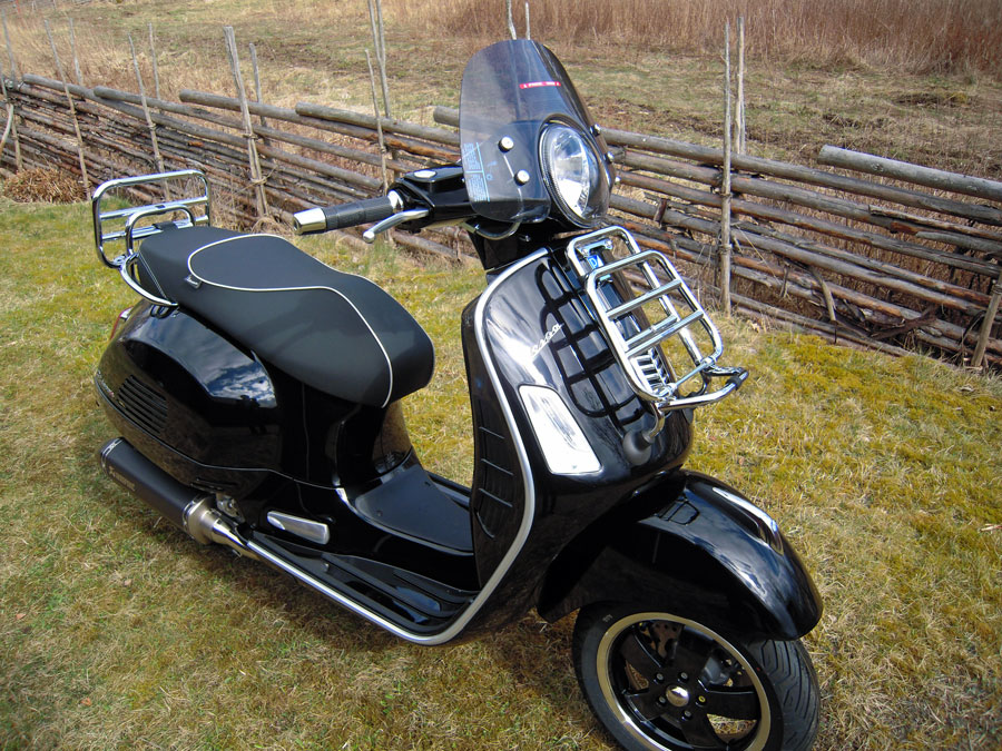 Vespa GTS 300 Super Eleganza - 2023 (såld) - 2