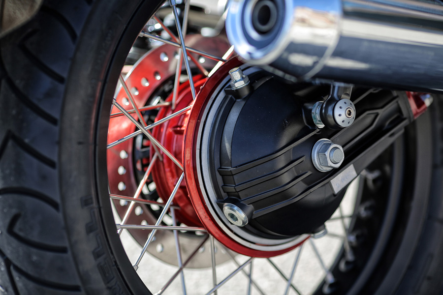 Moto Guzzi V7 II Racer - 2013 - 8