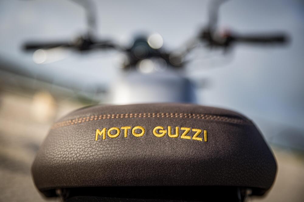 Moto Guzzi V7 Stone Centenario - 2021 - 3