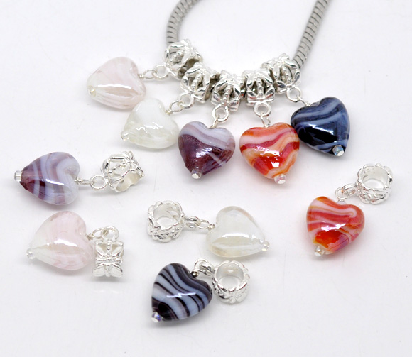 Bead / pendant- hearts mix