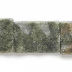 Halvädelsten - Green serpentine - stor vågig rektangel