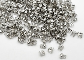 Knutgömma med ögla "Charlotte" / kulkedjelås , platina, 1-1,5mm - 2