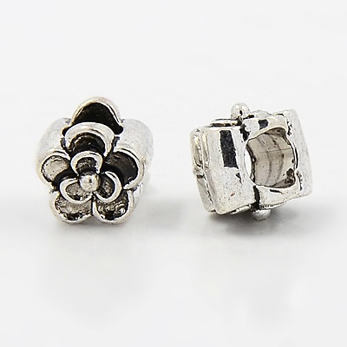 Bead / pendant-- flower
