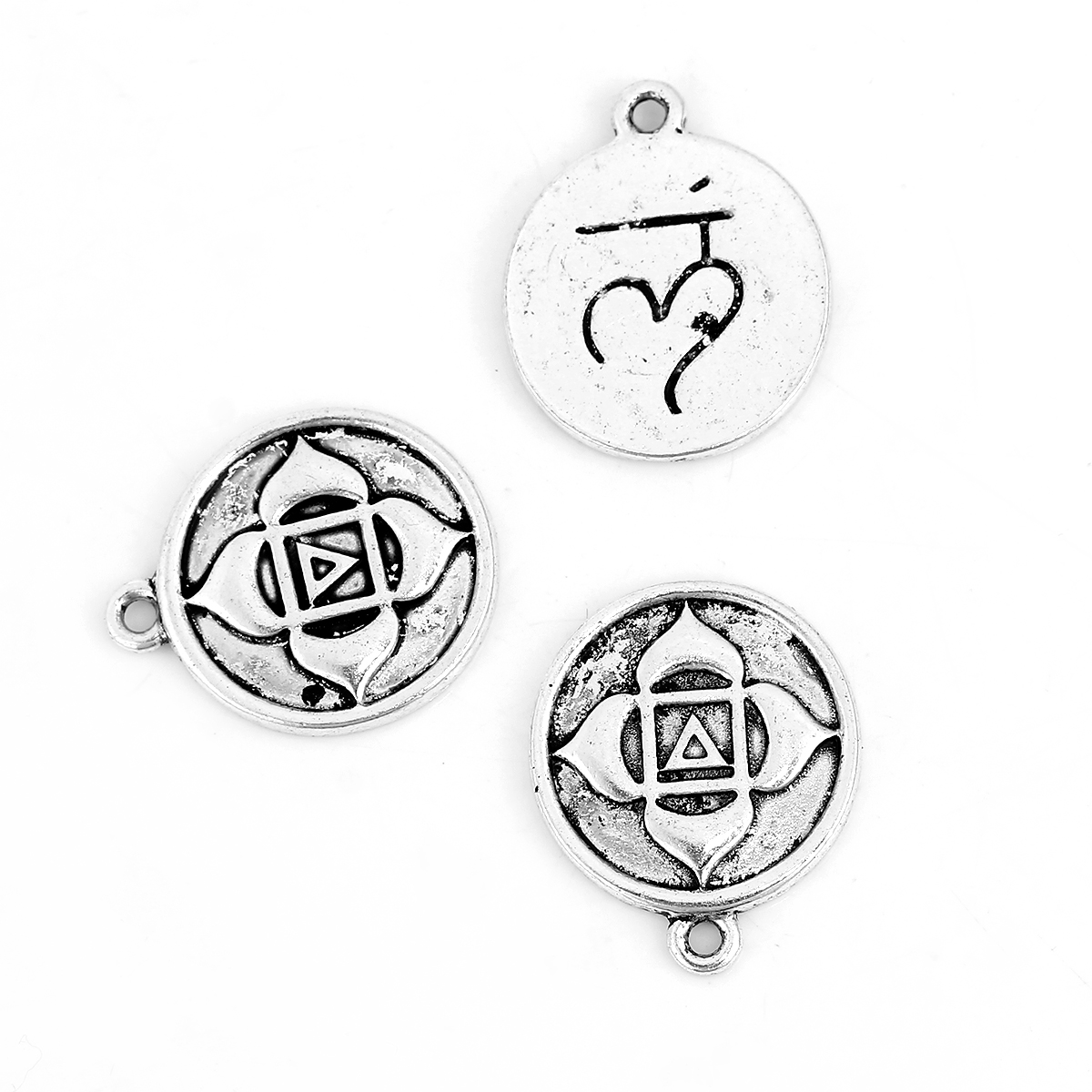 Berlock -Muladhara /Mooladhara Chakra, Yoga healing Silver