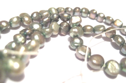 Freshwater Pearls - Potato 4-5mm grey