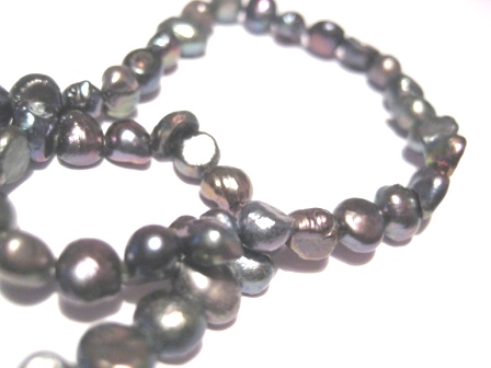 Freshwater Pearls - Potato 6-7mm , Peacock