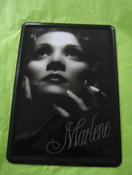 Plåtvykort , Marlene Dietrich
