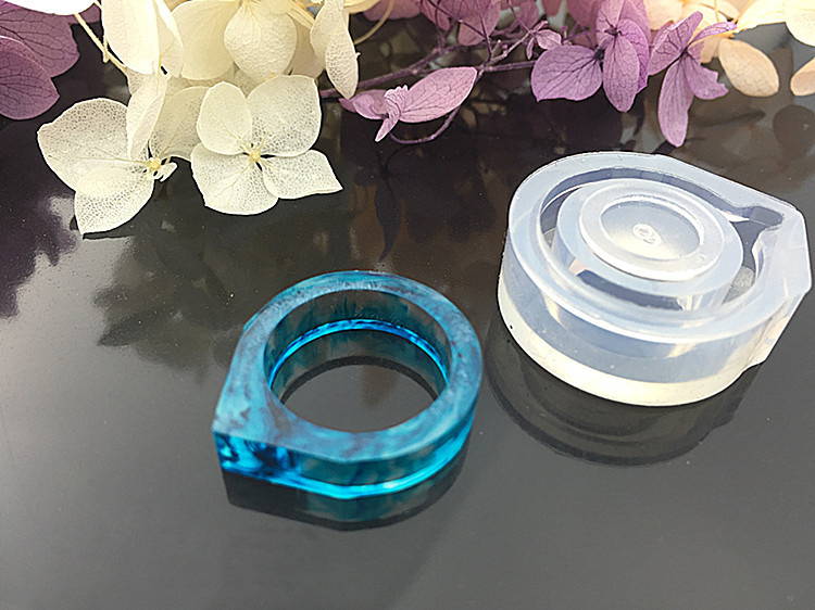 Silicone Resin Mold . ring triangle 17mm - 3