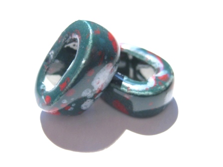 Ceramic Bead - Oval green 19x13mm