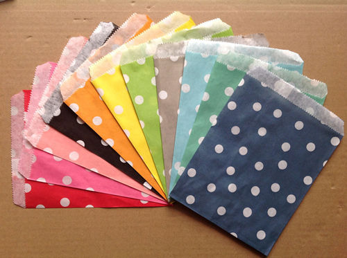 Paper bag lt. blue dots - 2