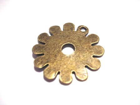 Charm, flower