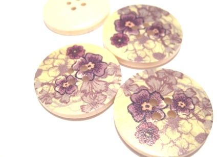 Wood buttons, 30mm   Purple violets
