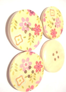 Wood buttons, 30mm   flowers