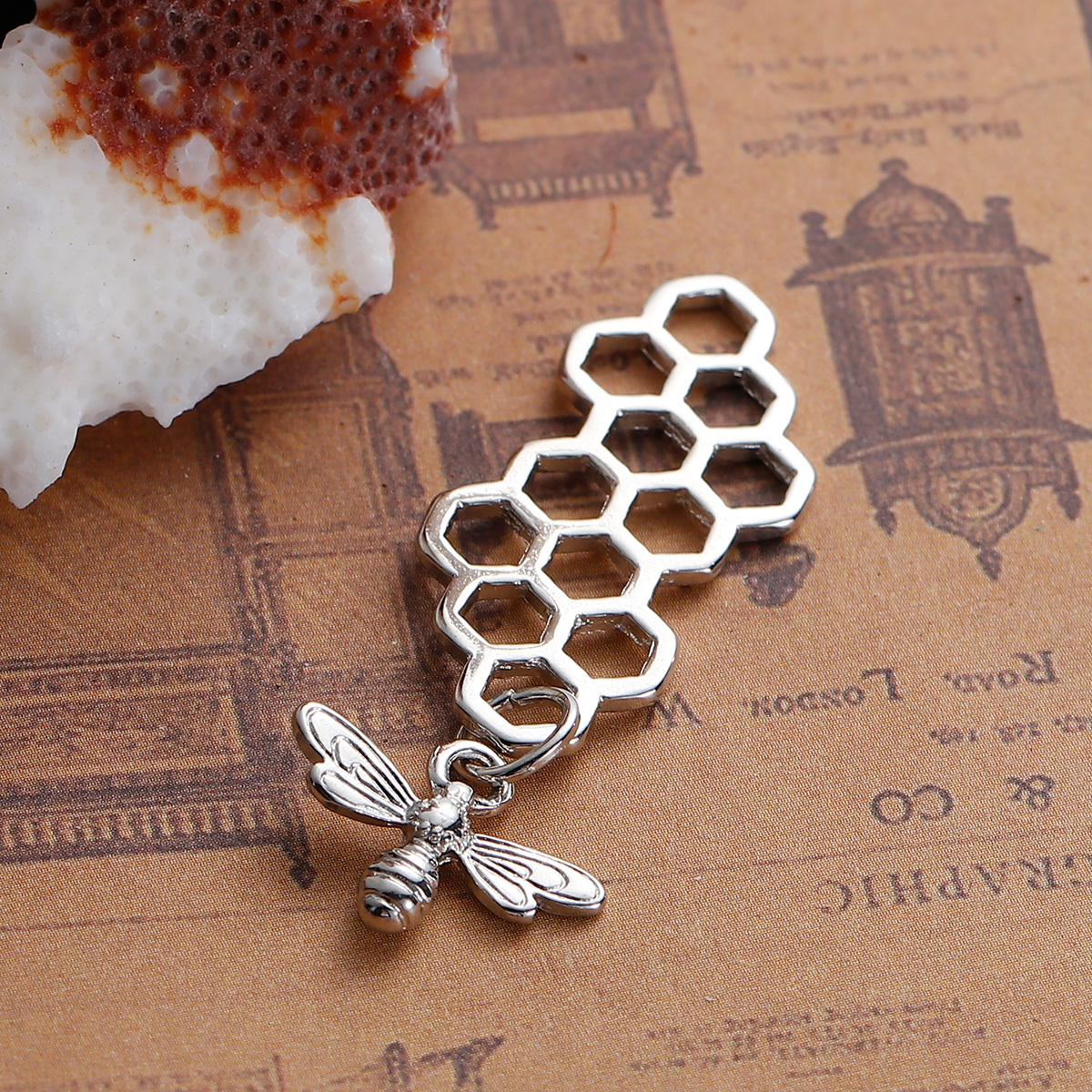 Charm - silver Honeycomb