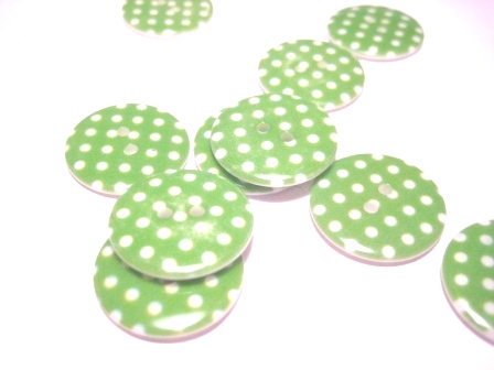Resinknappar, 23mm, Grön m. vita prickar
