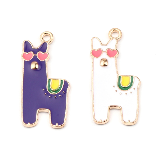 Charm  enameld Alpaca white - 2