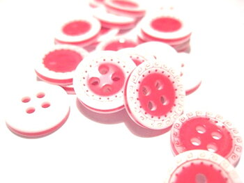Resinknappar, 13mm, Röd mönstrad
