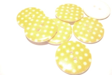Wood buttons, 15mm  yellow