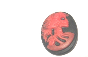 Cabochon in resin, skeleton