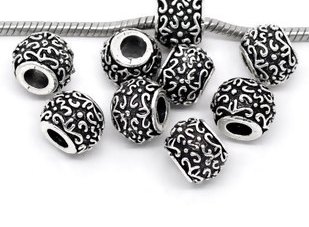 Bead / pendant- flowerswirl